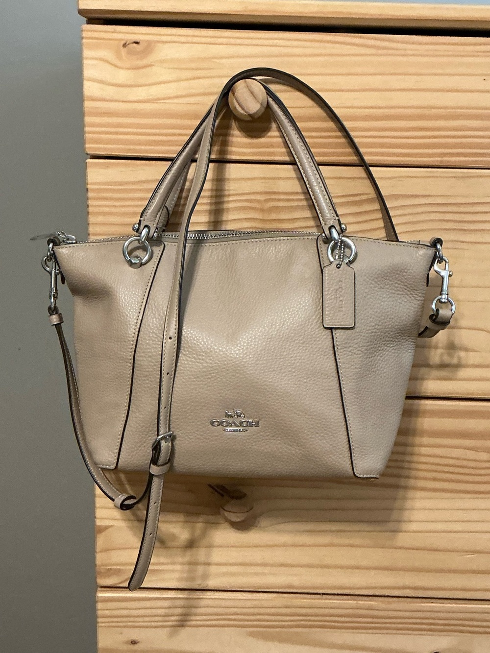 Coach Kacey Cream Pebbled Leather Vintage Style Crossbody Tote